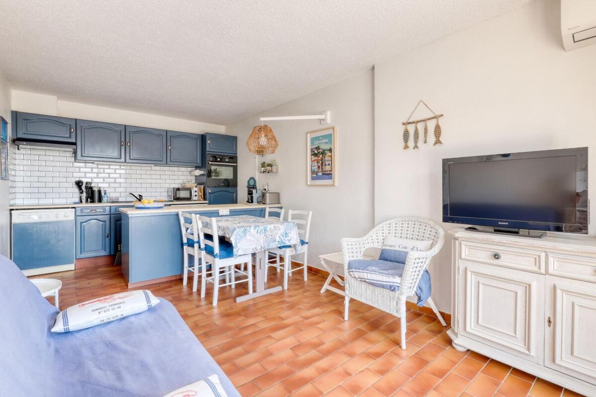 Apartament Exceptional View In Saint-Clair For 4 People Le Lavandou Zewnętrze zdjęcie